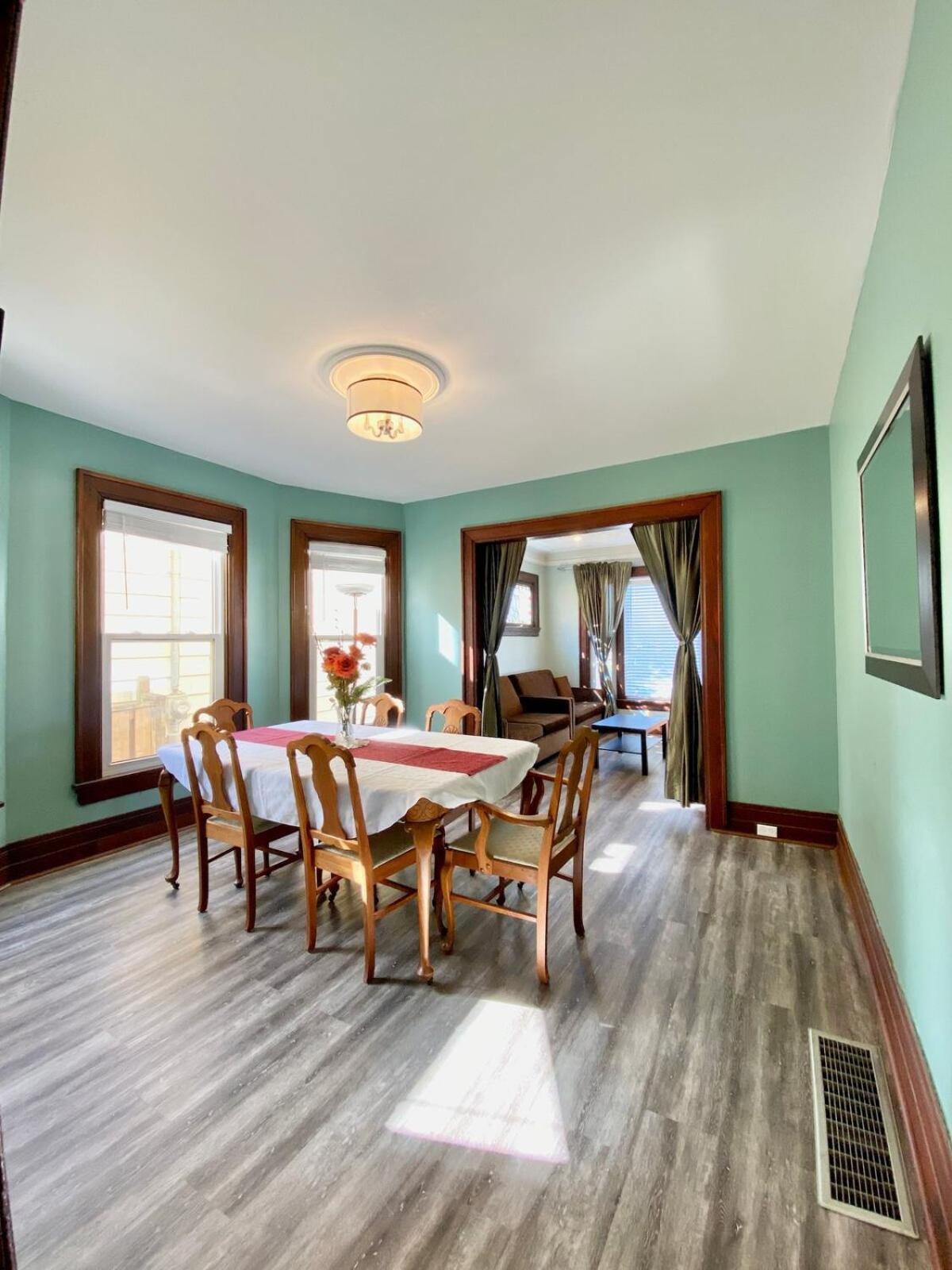 Cozy Suite-walk To The Falls Niagara Falls